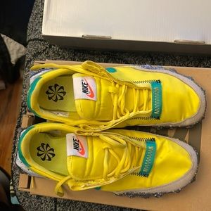 Nike waffle racer. Women’s.   Jamaica colors